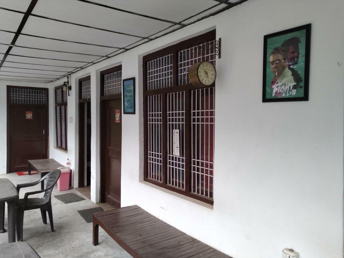 Mochila Youth Hostel Mcleod Ganj Дармсала Экстерьер фото