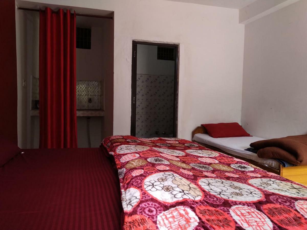 Mochila Youth Hostel Mcleod Ganj Дармсала Экстерьер фото